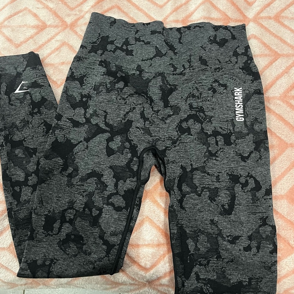 Gymshark  Gray Patterned Leggings